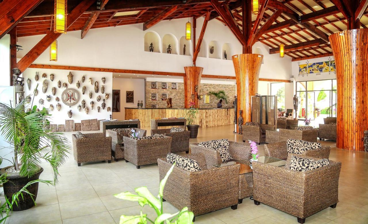 Ocean Bay Hotel & Resort Bakau Eksteriør billede