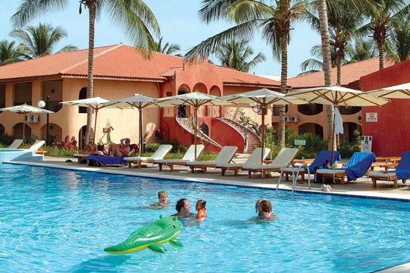 Ocean Bay Hotel & Resort Bakau Eksteriør billede