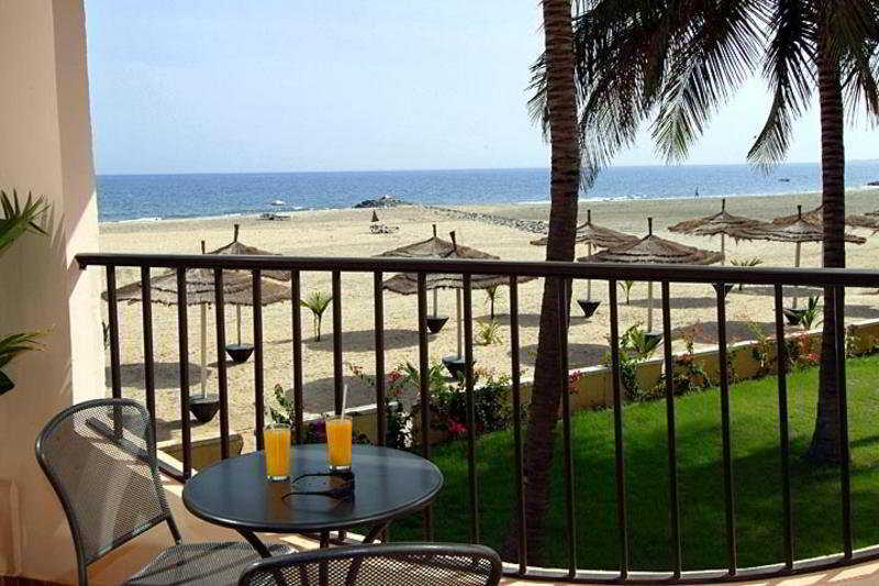 Ocean Bay Hotel & Resort Bakau Eksteriør billede