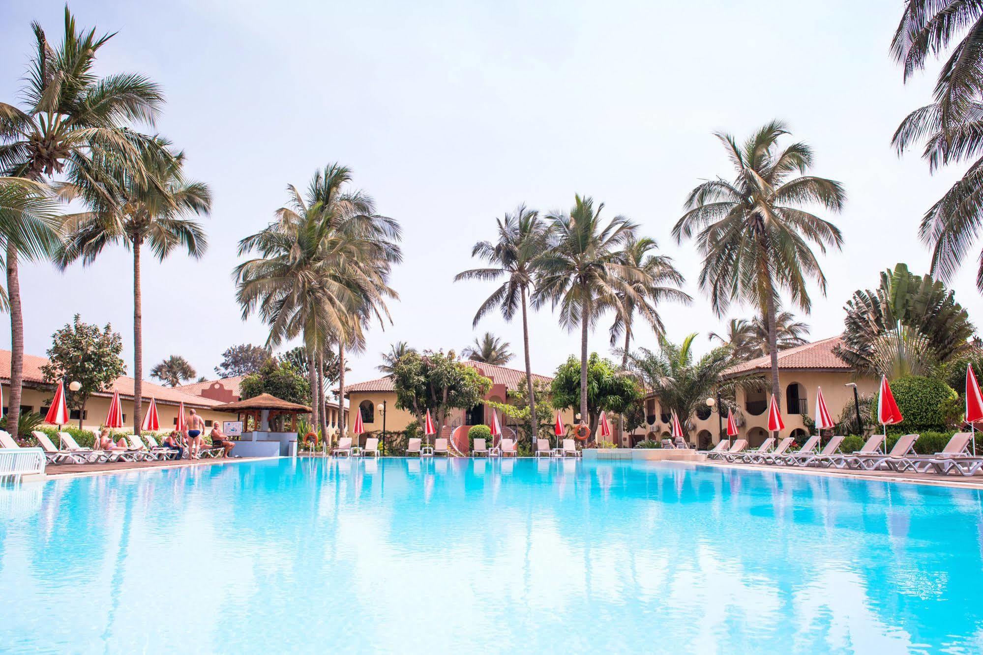 Ocean Bay Hotel & Resort Bakau Eksteriør billede