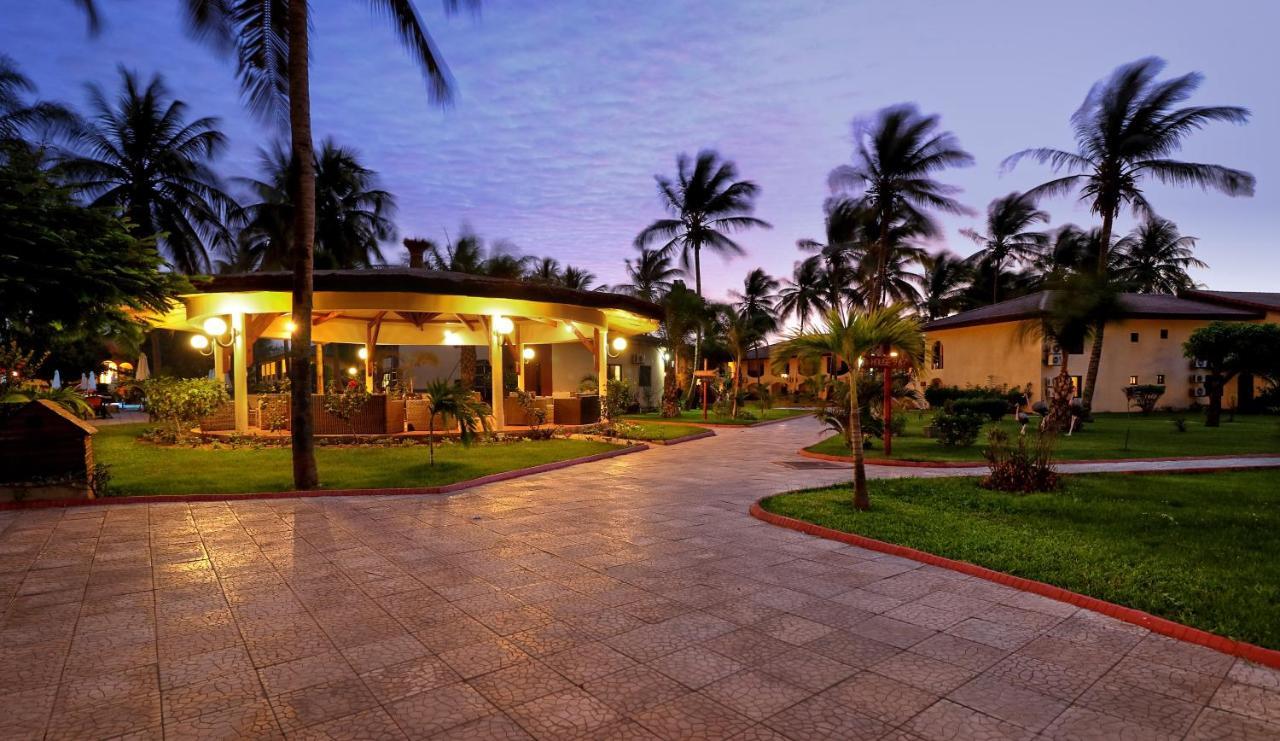 Ocean Bay Hotel & Resort Bakau Eksteriør billede
